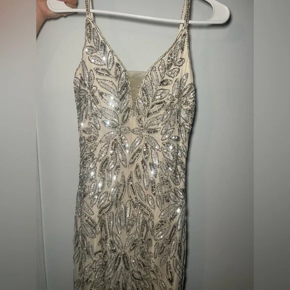 Mac Duggal 5107 Embellished Gold Leaf Long Evening Gown - Picture 8 of 16